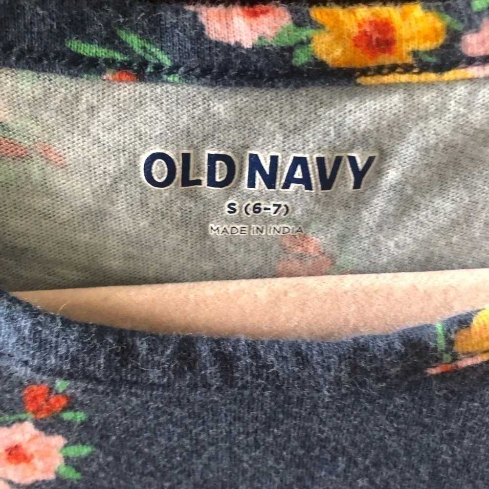 Old Navy blue floral dress in size S (6/7)